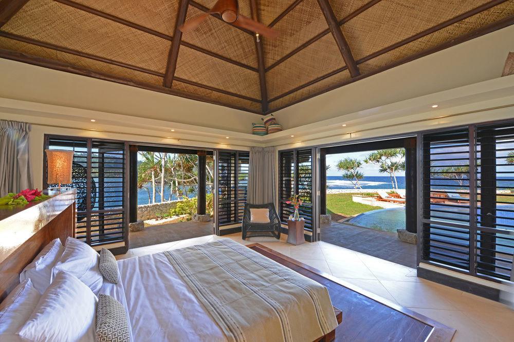Wavi Island Hotel Naindi ภายนอก รูปภาพ